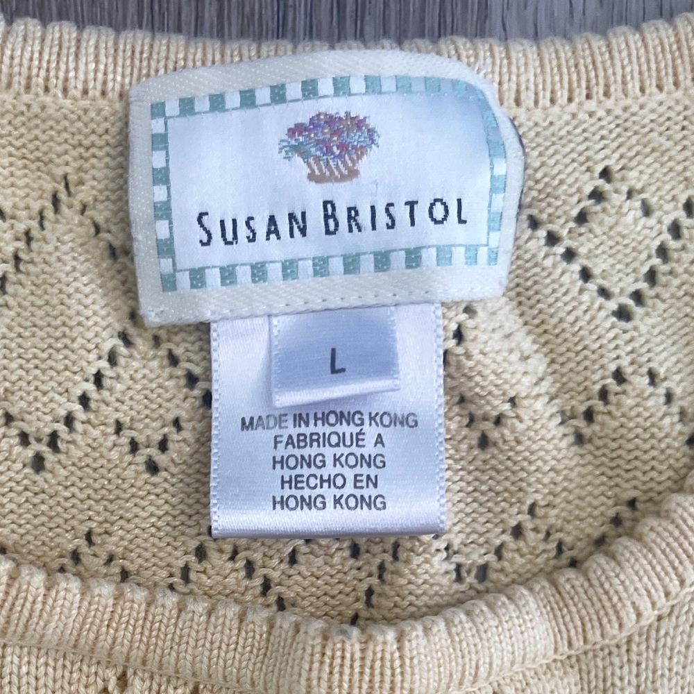 Susan Bristol Womens Vest Size Large Vintage Yellow Sweater Knit Granny Core - Picture 2 of 4